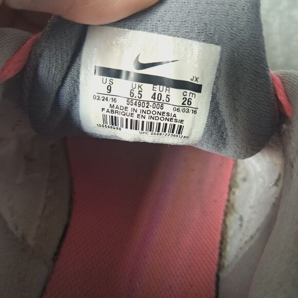 Nike Revolution 2 Trainer Sneakers WOMENS SIZE 9 Wolf Grey trainers walking - Picture 8 of 11